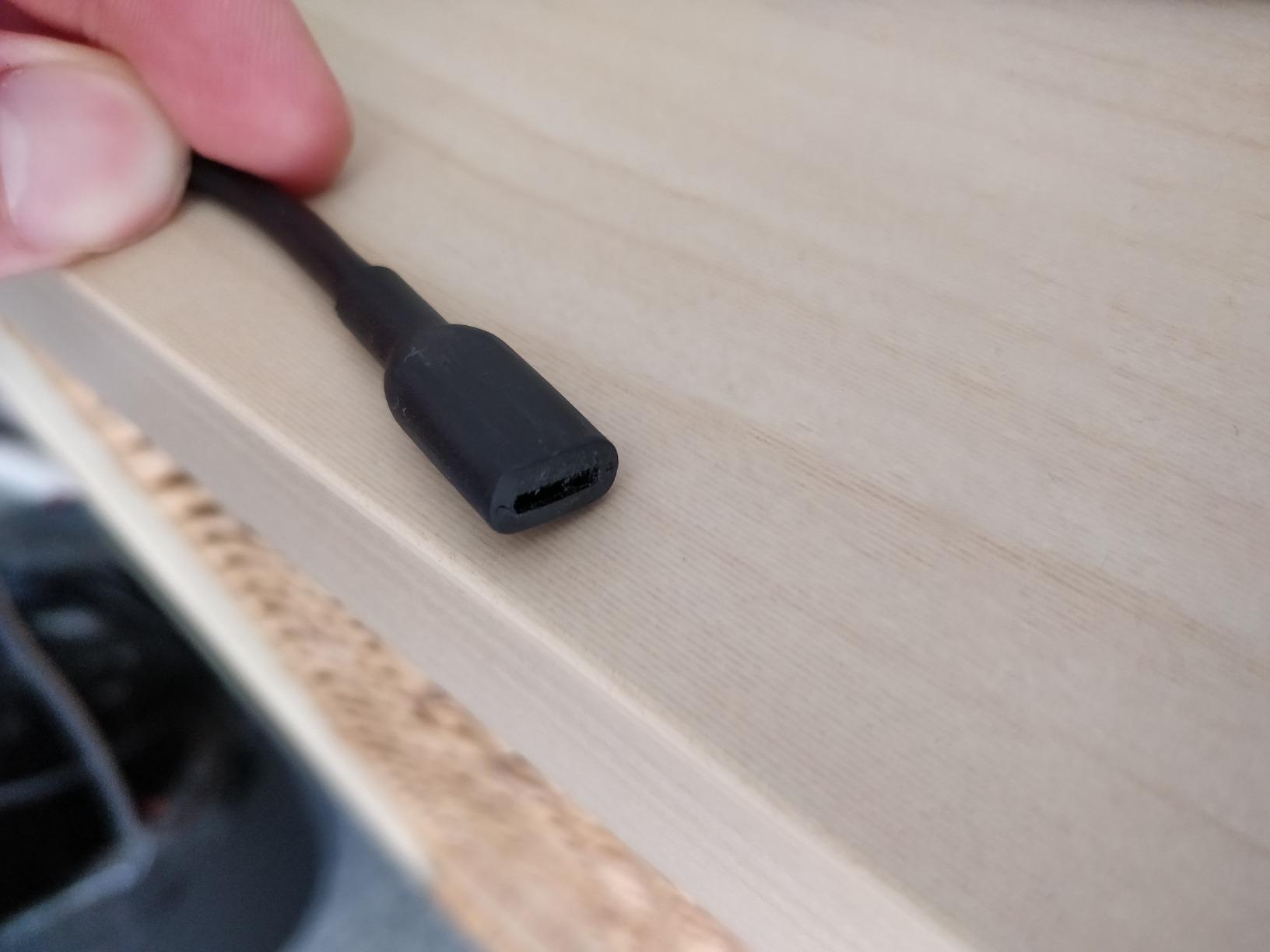 Gut, aber dickes Kabel