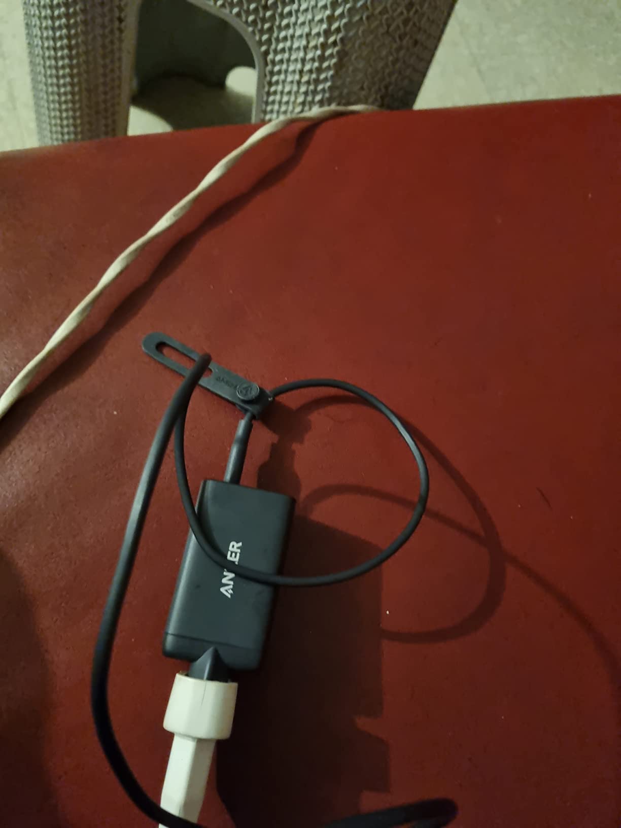Lädt Laptop ohne Mucken